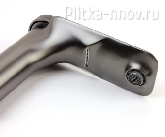 LIMITED EDITION 7140161 Смеситель на раковину (графит) LIMITED EDITION 7140161 Смеситель на раковину (графит)