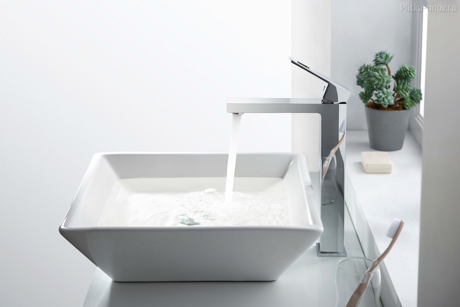 Briana 7111/00F Хром Смеситель для раковины-чаши Briana 7111/00F Хром Смеситель для раковины-чаши